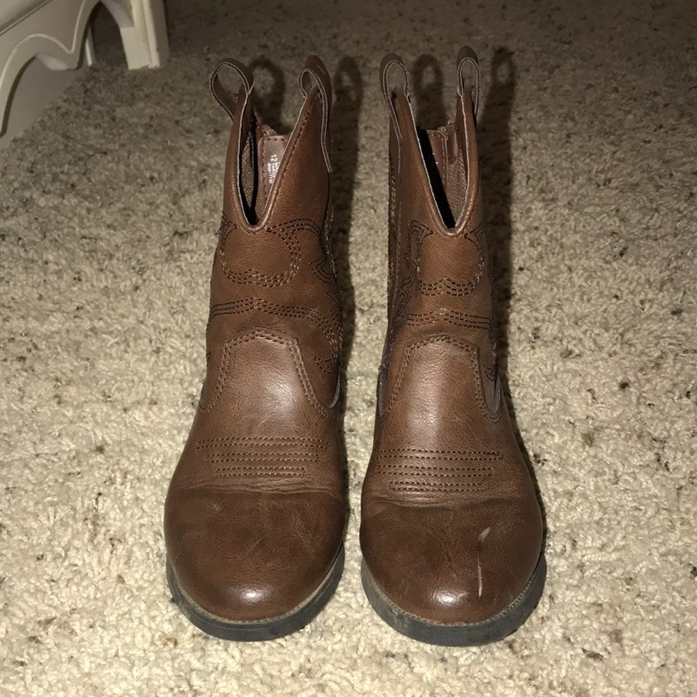 Dark brown cow girl boots